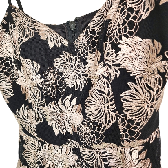 Forever New dress size 8 fit & flare below knee black with rose gold embroidery - Picture 6 of 12